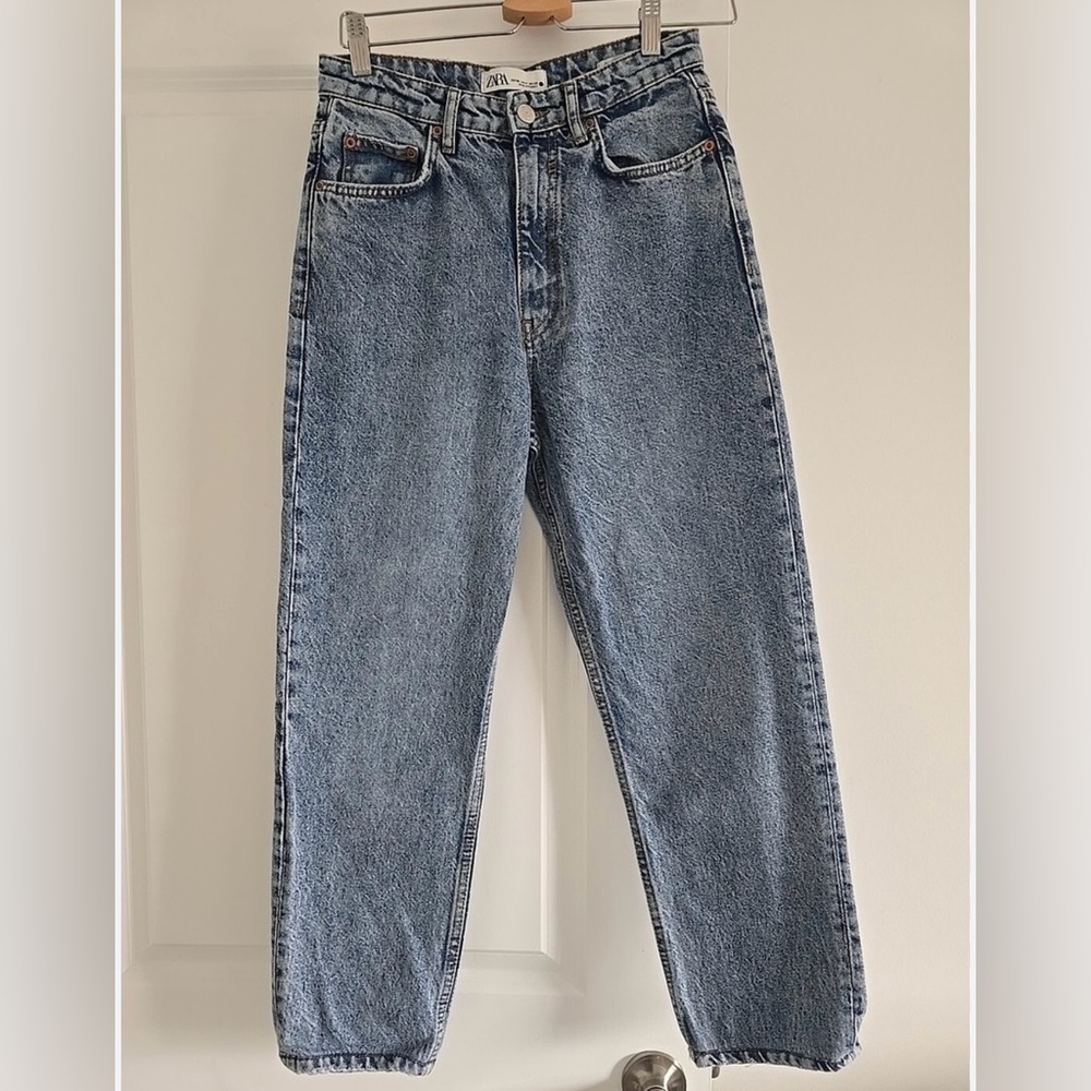 Zara Relaxed Fit Blue Jeans